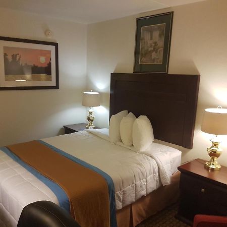 Ba Hotel Red Deer Eksteriør billede