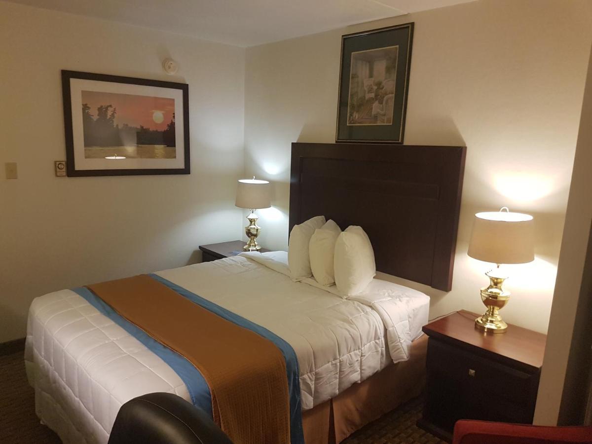 Ba Hotel Red Deer Eksteriør billede