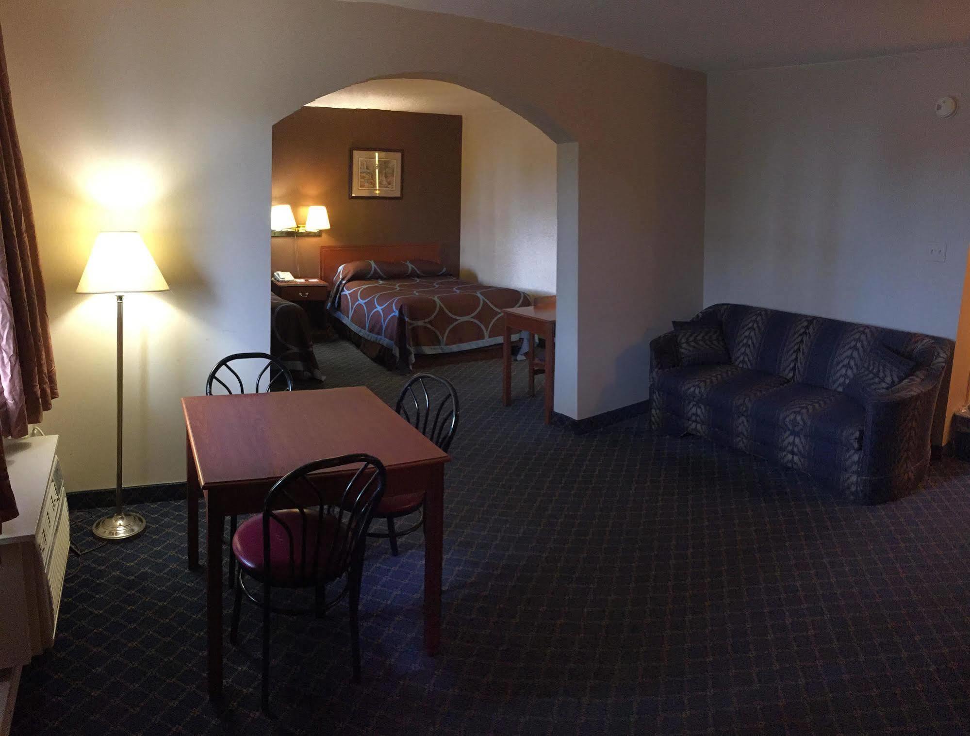 Ba Hotel Red Deer Eksteriør billede