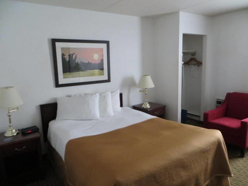 Ba Hotel Red Deer Eksteriør billede