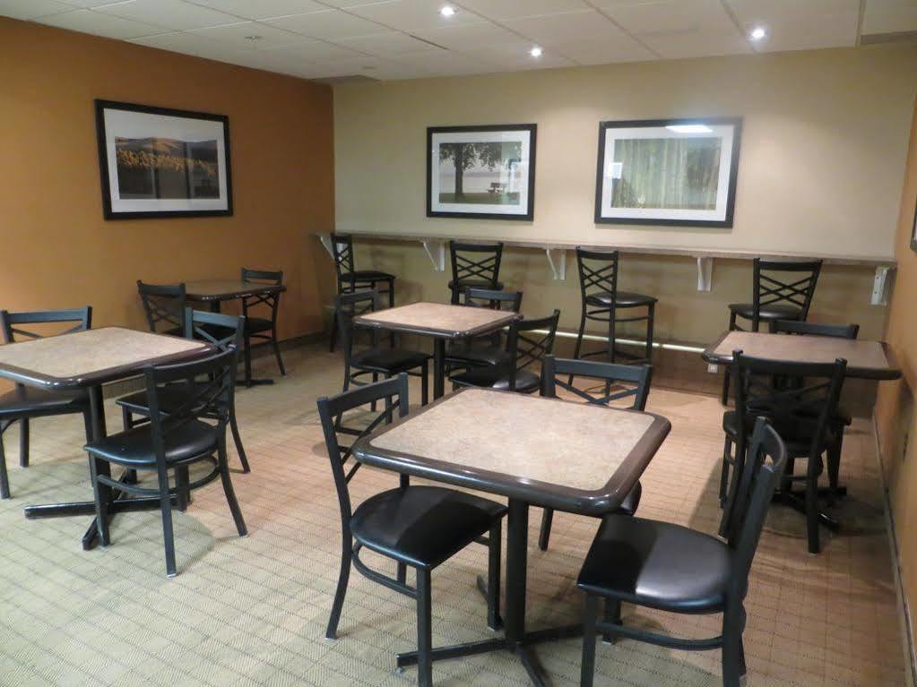 Ba Hotel Red Deer Eksteriør billede